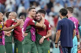 记者：经全面评估，拜仁决定退出16岁小将艾希霍恩争夺战